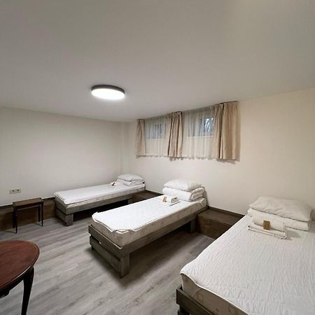 Kubu Ground Floor Rooms Klaipeda Ngoại thất bức ảnh
