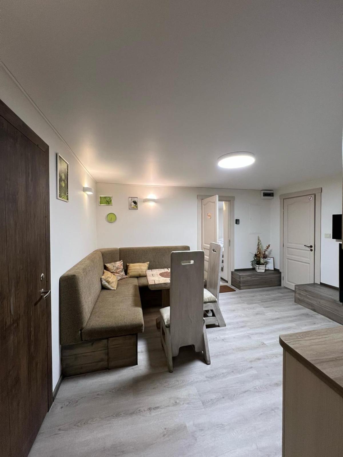 Kubu Ground Floor Rooms Klaipeda Ngoại thất bức ảnh