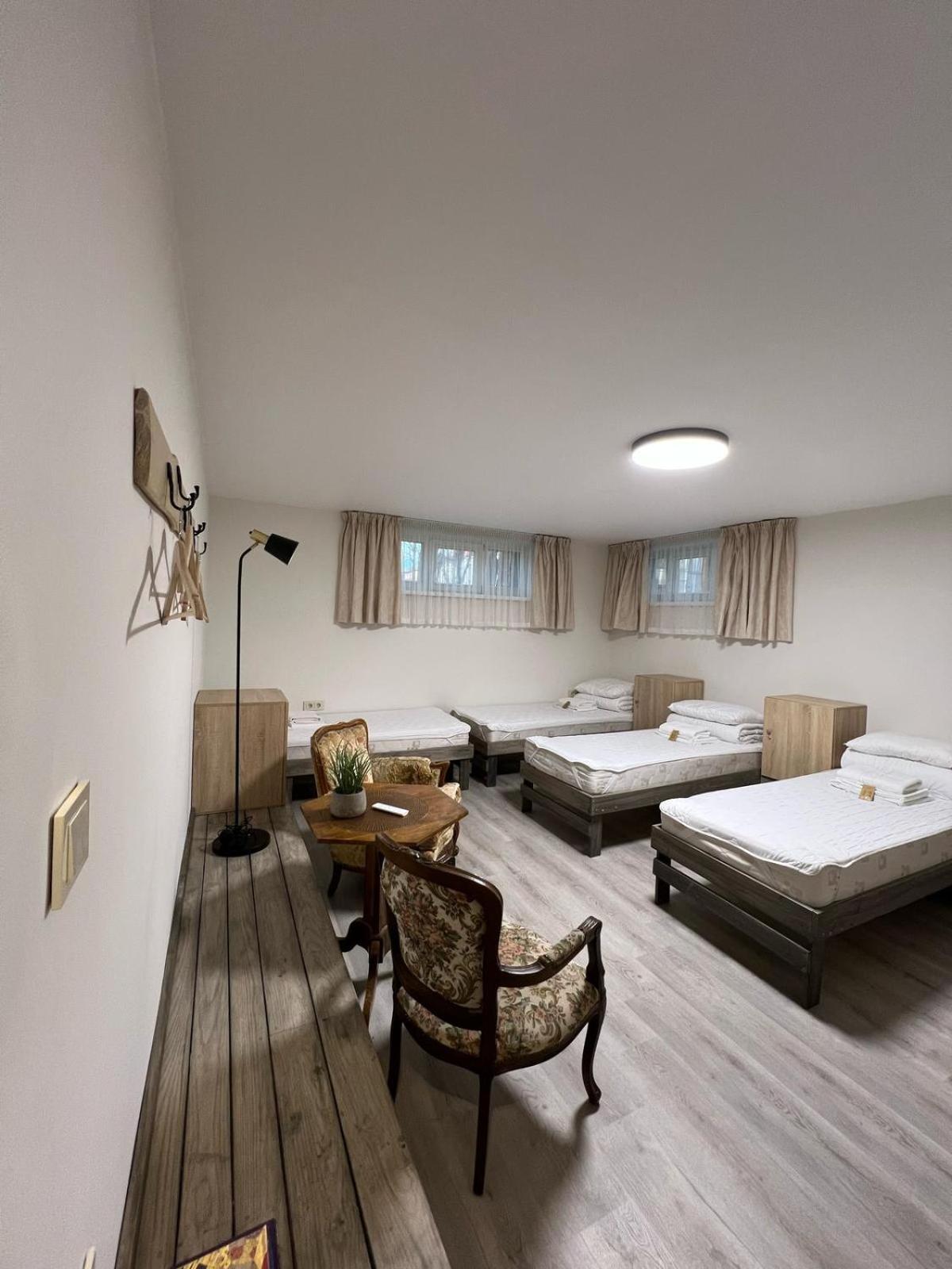 Kubu Ground Floor Rooms Klaipeda Ngoại thất bức ảnh
